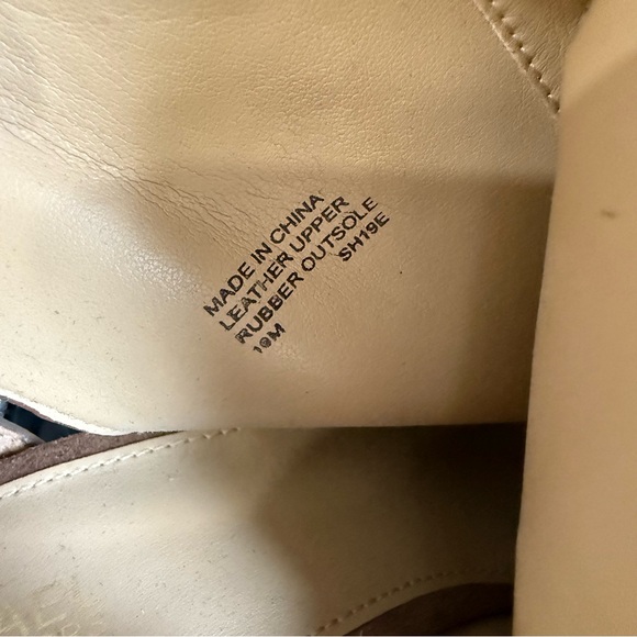 Michael Kors NWOT Adams Cutout Suede Booties - Picture 9 of 12